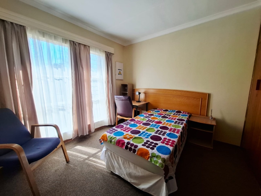 7 Bedroom Property for Sale in Brandwag Free State